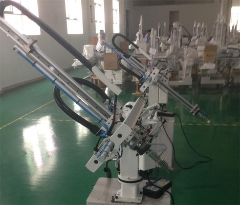 Robôs pequenos do braço do balanço do certificado do CE para a máquina da modelagem por injeção 50~180T